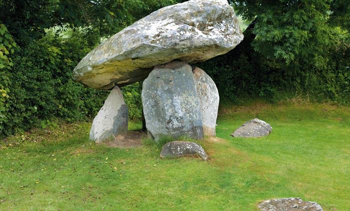 Carreg Coetan Arthur Burial Chamber